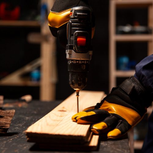 Furadeira que Esquenta ou Perde Força: O Que Pode Estar Acontecendo?